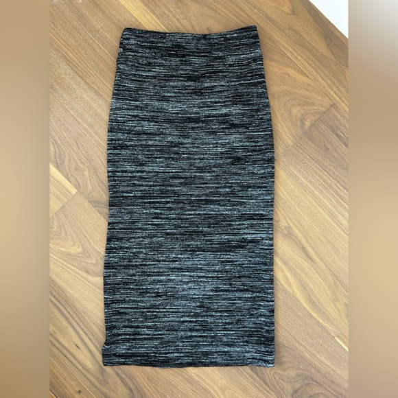 EUC Dynamite Midi Skirt Size Small - Picture 2 of 7